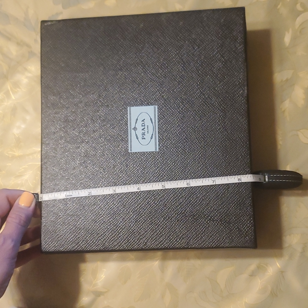 Black Prada box - Picture 2 of 8
